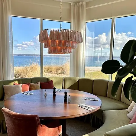 ホテル Marienlyst Strandhotel ヘルシンゲル