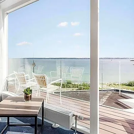Marienlyst Strandhotel 4* ヘルシンゲル